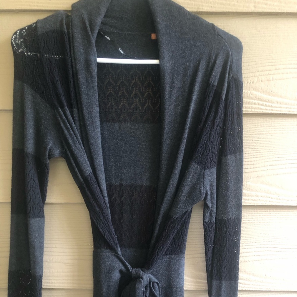 PREOWNED WOMEN'S BELDINI BLACK & GRAY CARDIGAN SMALL
